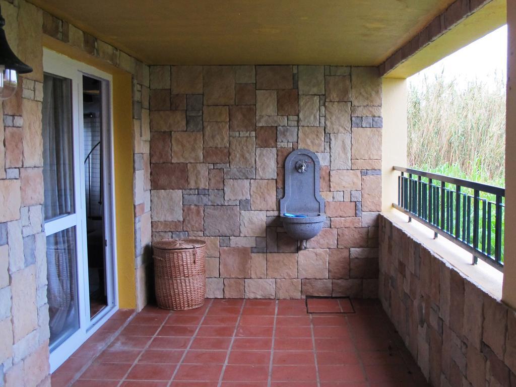 Bisbis House Guest House Porto Moniz Exterior photo